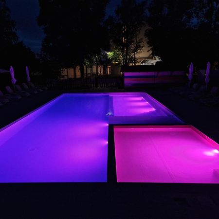 שיופוק Colors Holiday Hotel מראה חיצוני תמונה