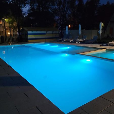 שיופוק Colors Holiday Hotel מראה חיצוני תמונה