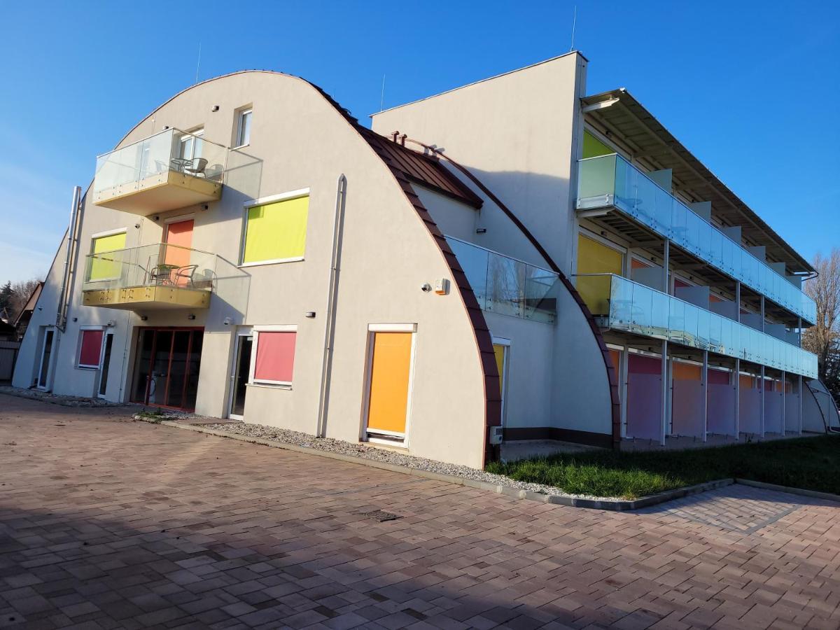 שיופוק Colors Holiday Hotel מראה חיצוני תמונה