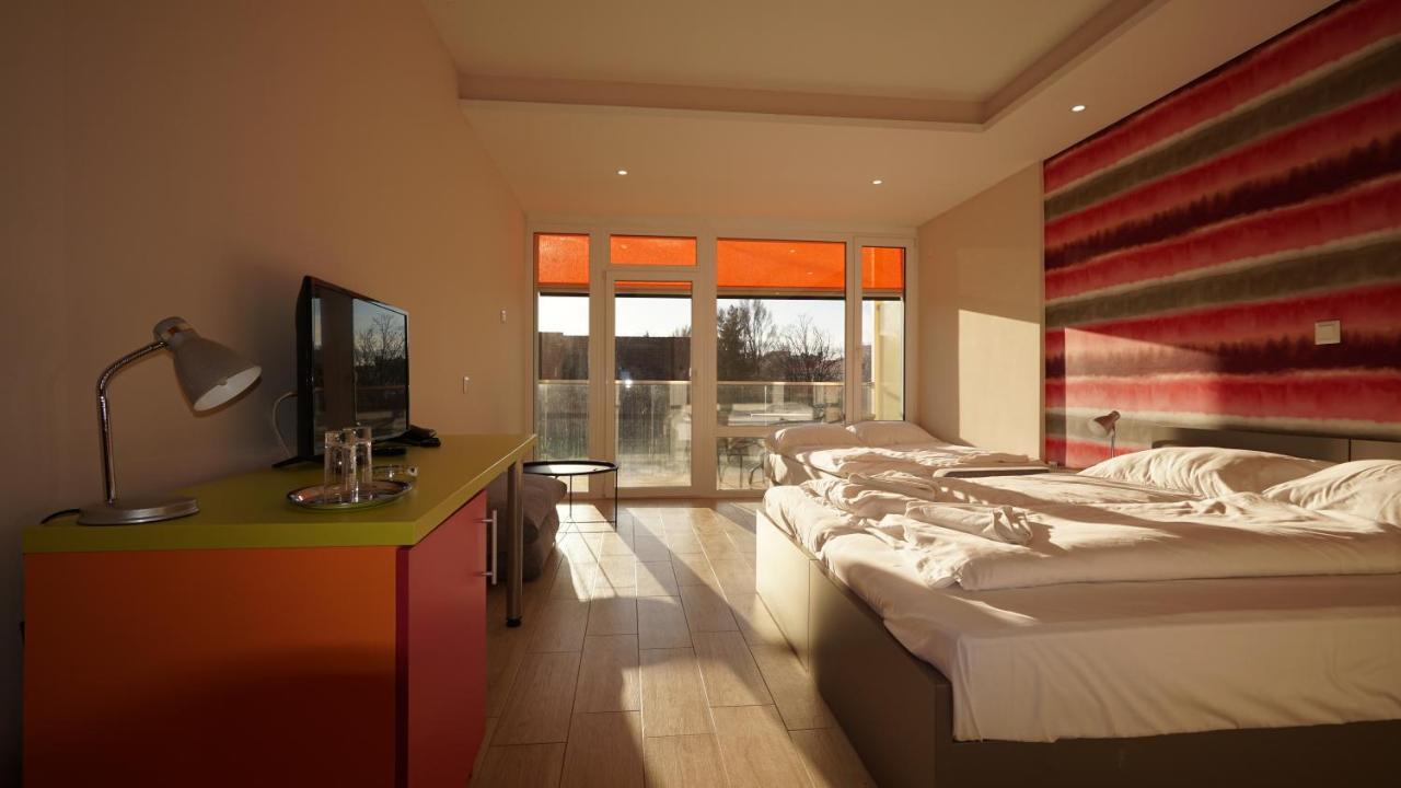 שיופוק Colors Holiday Hotel מראה חיצוני תמונה