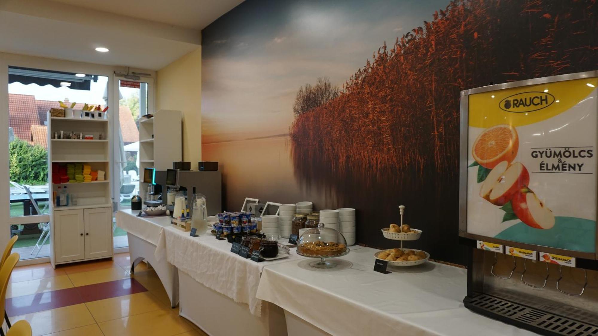שיופוק Colors Holiday Hotel מראה חיצוני תמונה