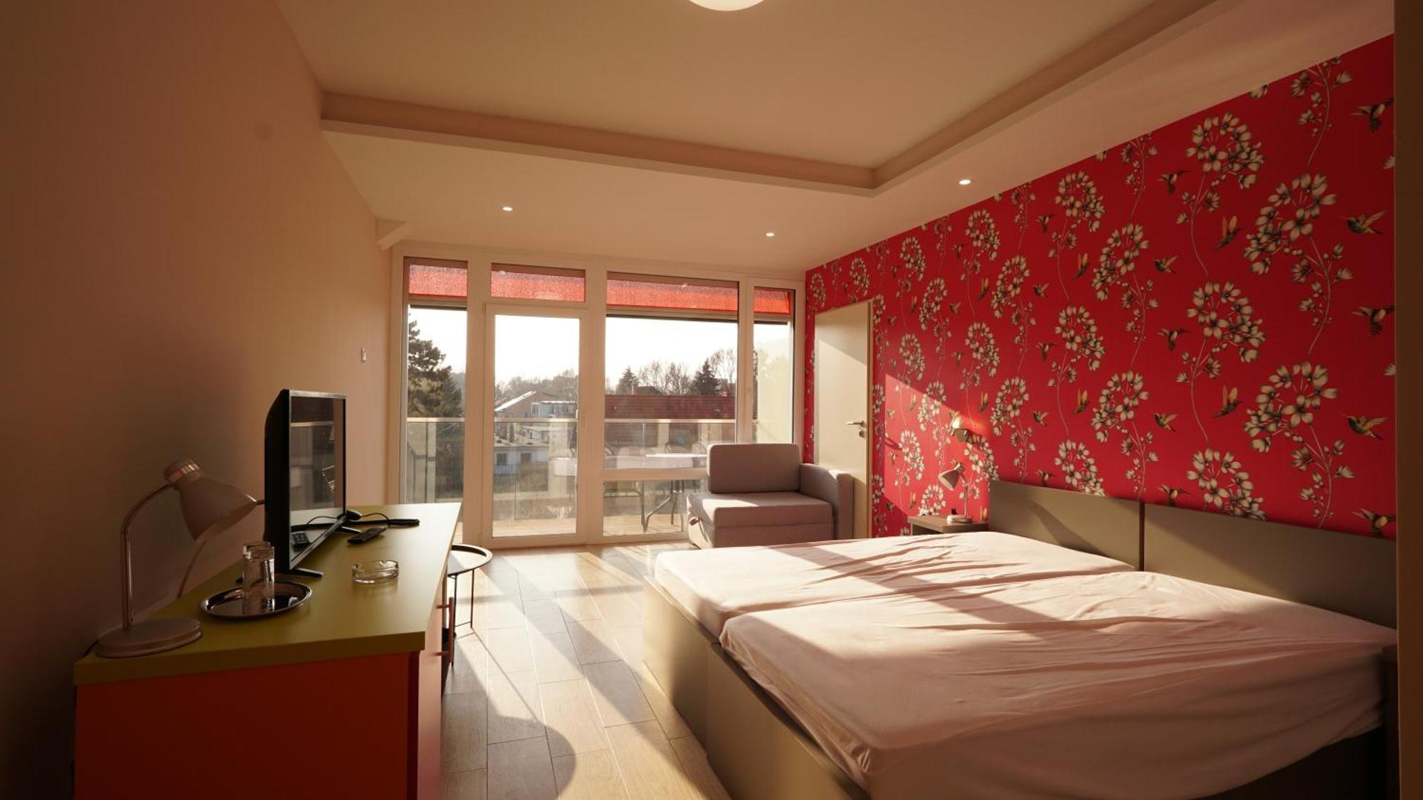 שיופוק Colors Holiday Hotel מראה חיצוני תמונה